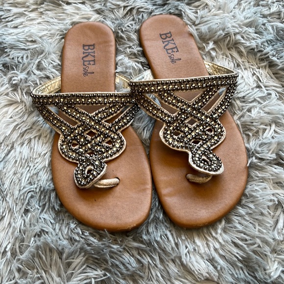 BKE Shoes - Women’s Sandals BKE sole